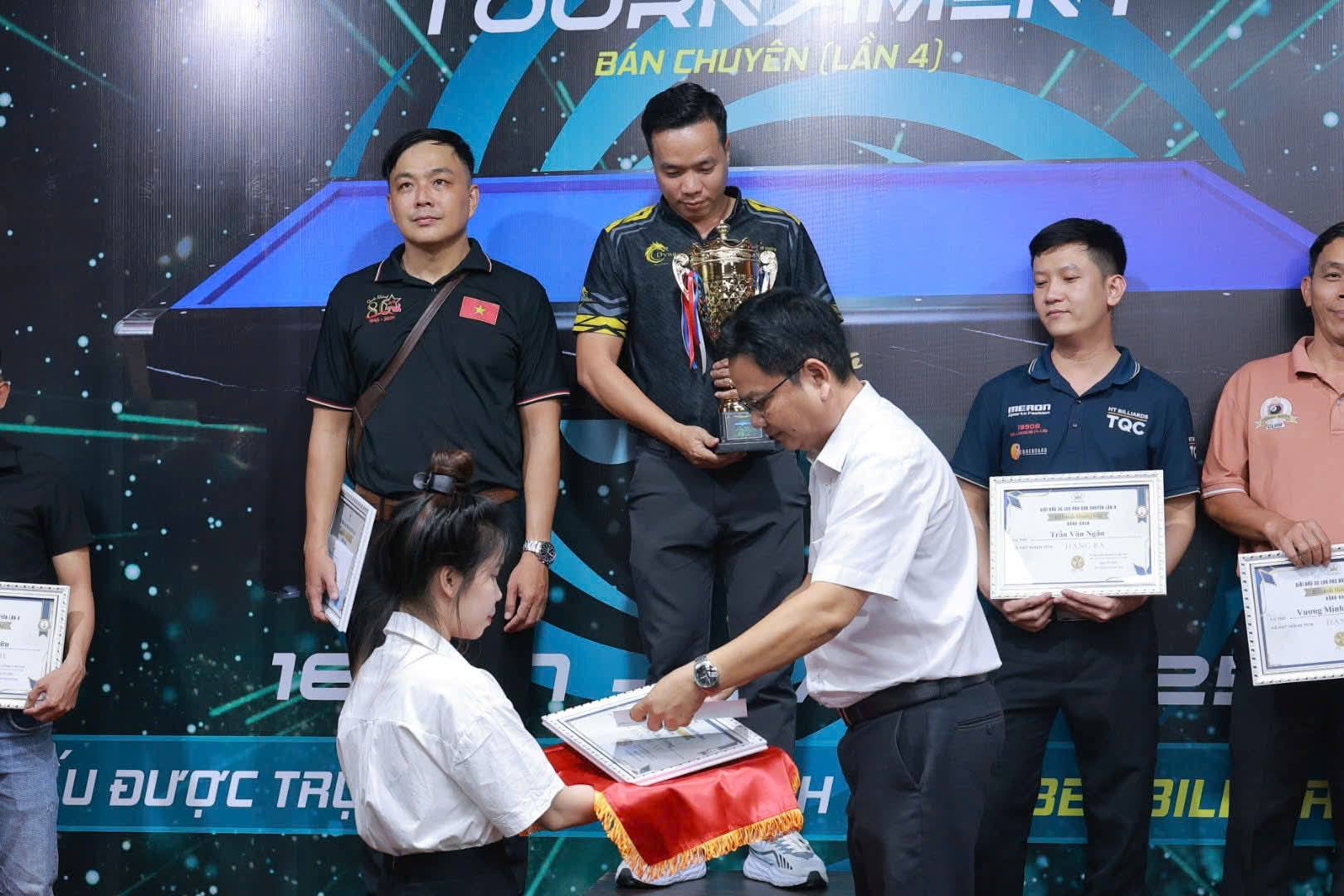 Cơ thủ Chí Cường đạt hạng nhất Lux Pro bán chuyên 4